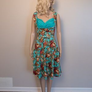 Floral Pinup Dress with Sweetheart Neckline